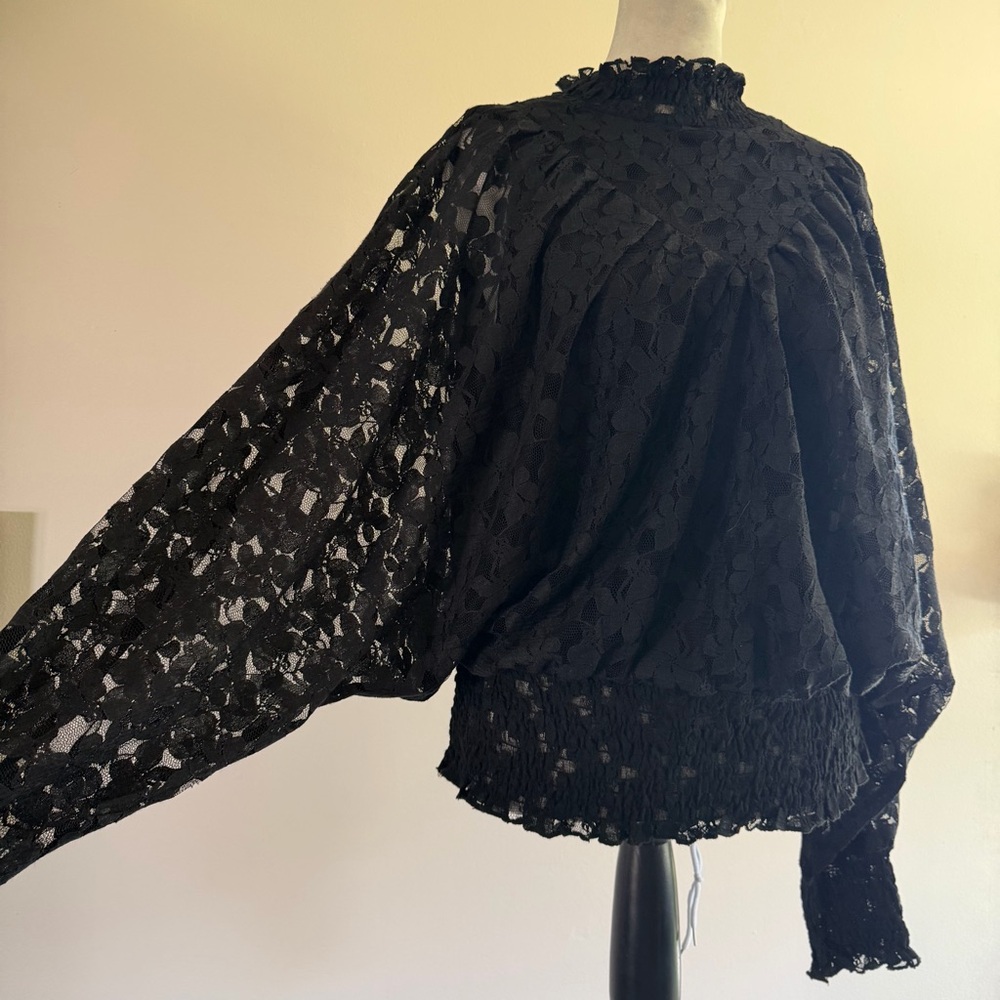 Black Lace Long-Sleeve Tunic Blouse